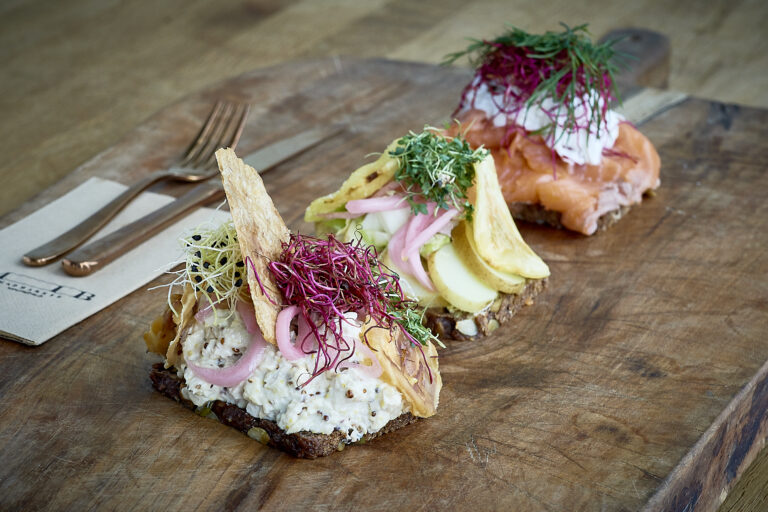 Smørrebrød og bajer hos FEAST